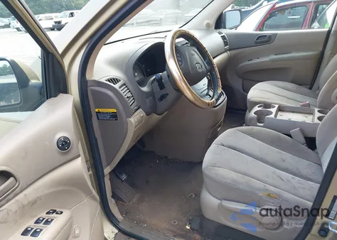 2010 Kia Sedona Lx z USA, uszkodzony, nr VIN KNDMG4C31A6355381